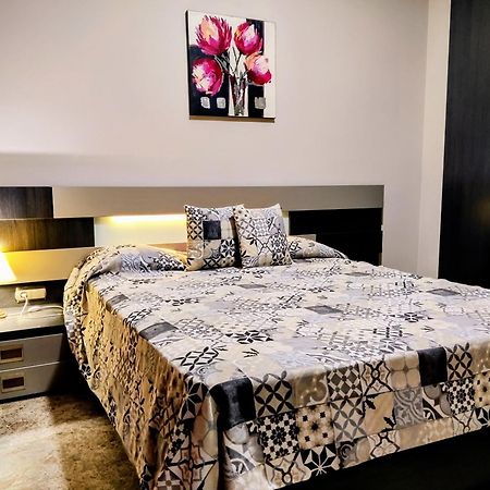 Apartamento El Rincon Del Parque Баена Екстериор снимка